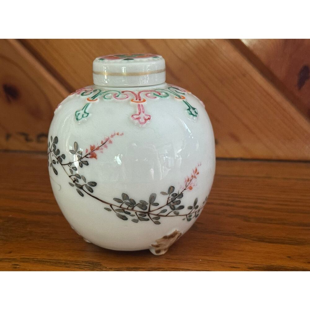 Vintage Hand Painted Porcelain Mini Bud Vase Floral Footed Ginger Jar Style - Picture 2 of 8
